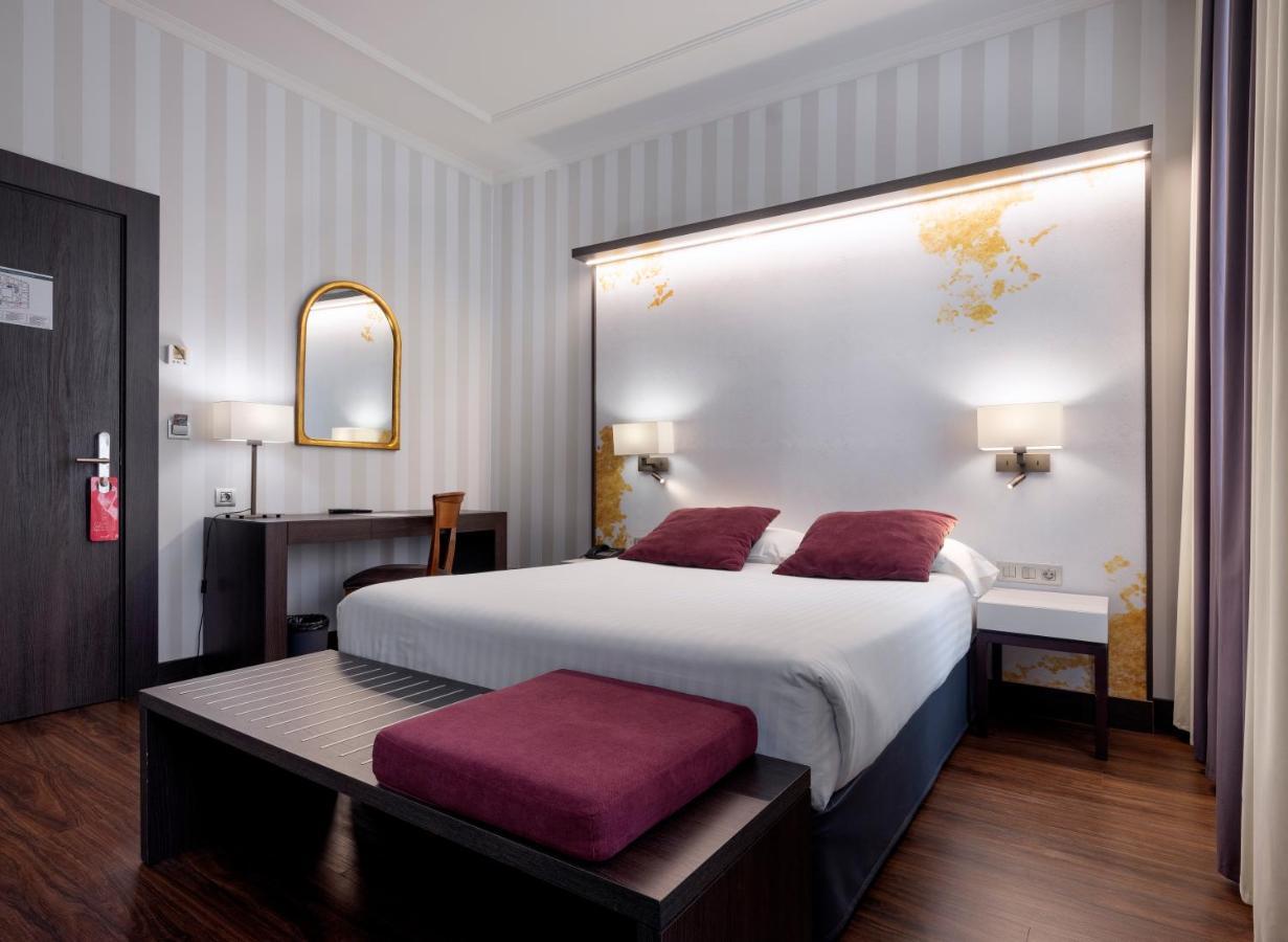 อินตูร์ ปาลาซิโอ ซาน มาร์ติน Hotel มาดริด ภายนอก รูปภาพ