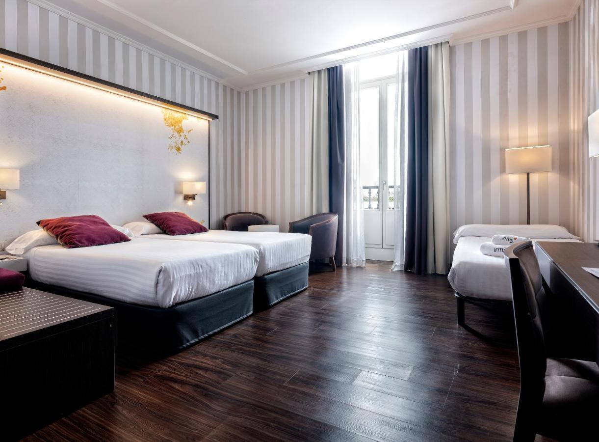 อินตูร์ ปาลาซิโอ ซาน มาร์ติน Hotel มาดริด ภายนอก รูปภาพ