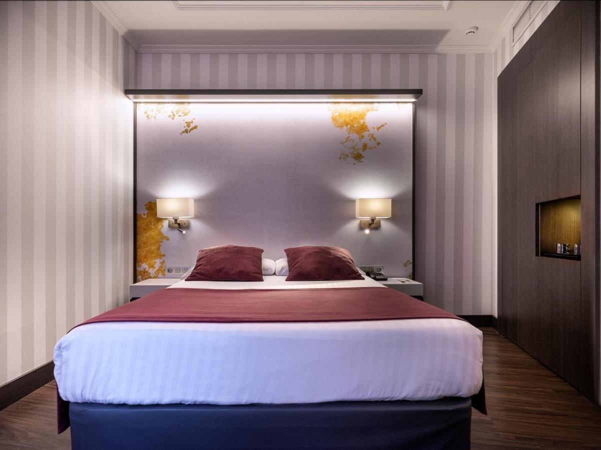 อินตูร์ ปาลาซิโอ ซาน มาร์ติน Hotel มาดริด ภายนอก รูปภาพ